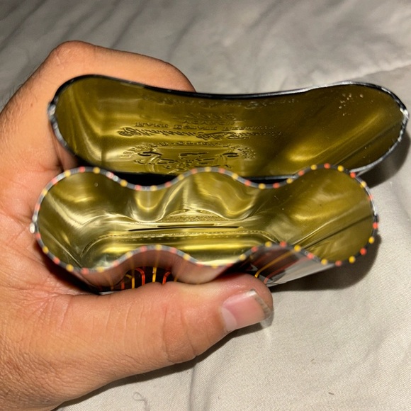 Arturo Fuente collectible travel tin - Picture 3 of 4